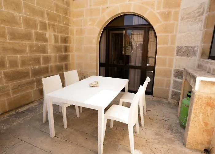 Villa Aya - 2 Bedroom With Shared Pool